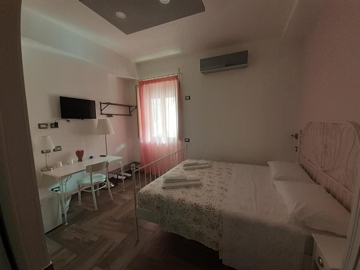 Casa Provenza Hotel Catania-Fontanarossai nemzetközi repülőtér Kültér fotó